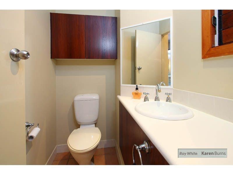 10 Kookaburra Street, Kenmore Hills QLD 4069