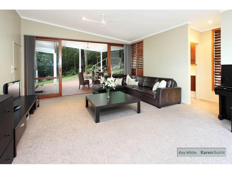 10 Kookaburra Street, Kenmore Hills QLD 4069