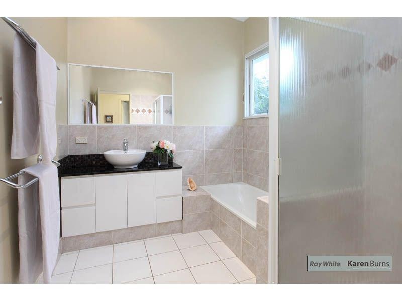 10 Kookaburra Street, Kenmore Hills QLD 4069