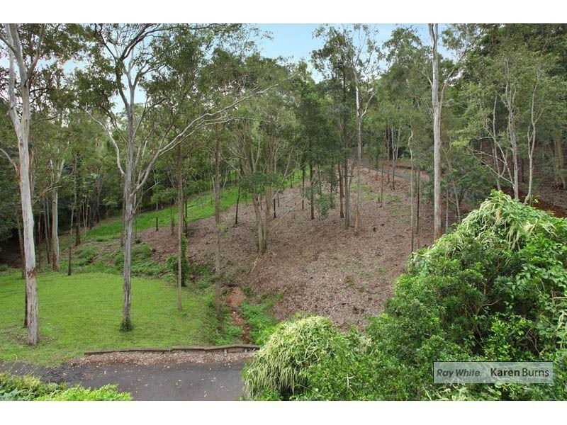 10 Kookaburra Street, Kenmore Hills QLD 4069