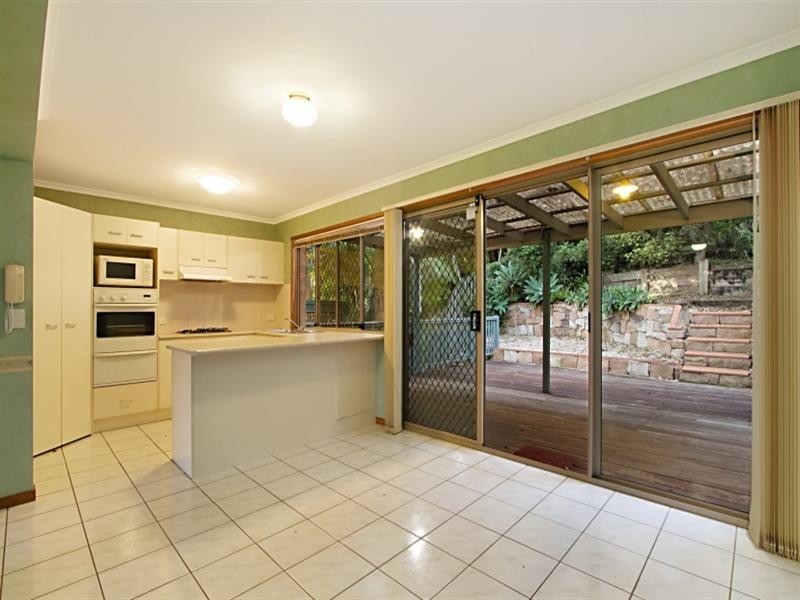 80 Orchard Terrace, St Lucia QLD 4067