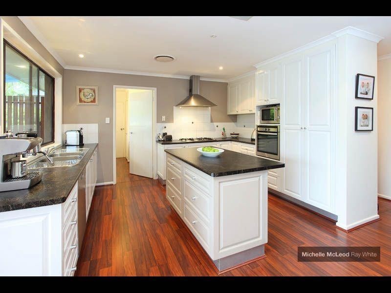 15 Morningview Street, Chapel Hill QLD 4069