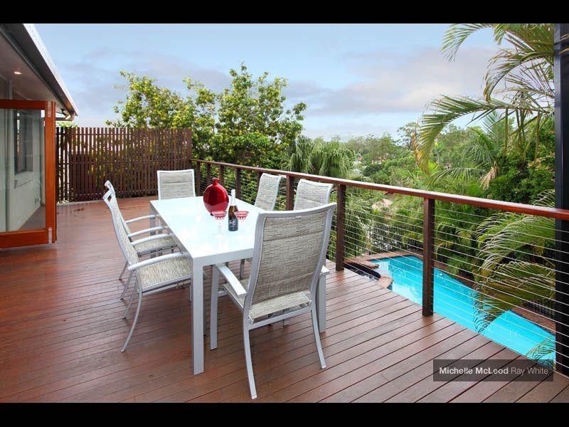 15 Morningview Street, Chapel Hill QLD 4069
