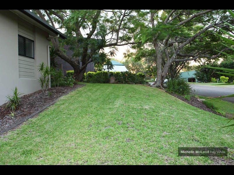 15 Morningview Street, Chapel Hill QLD 4069
