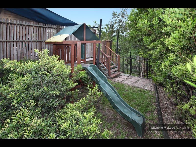 15 Morningview Street, Chapel Hill QLD 4069