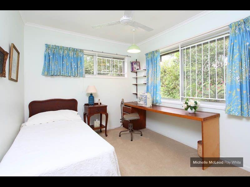 2 Dellamara Street, Chapel Hill QLD 4069