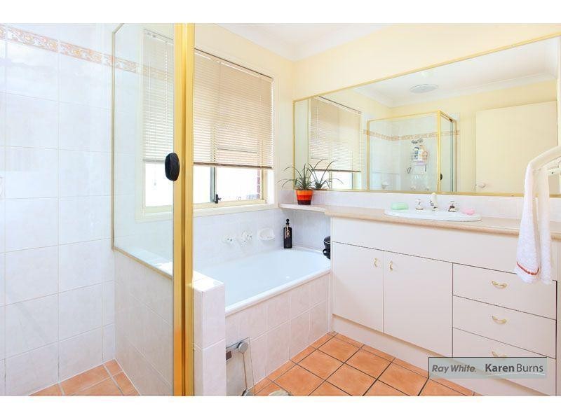 21 Scandia Street, Kenmore QLD 4069