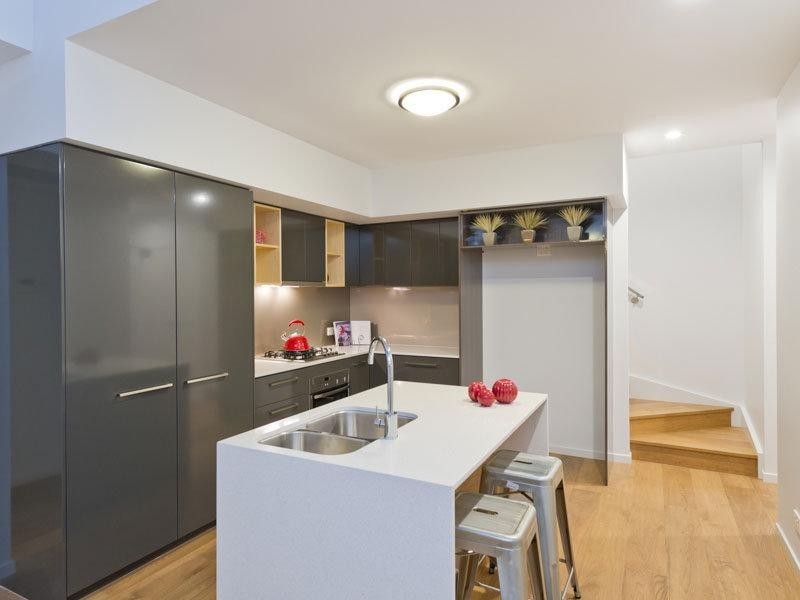 6/27 Elizabeth Street, Toowong QLD 4066