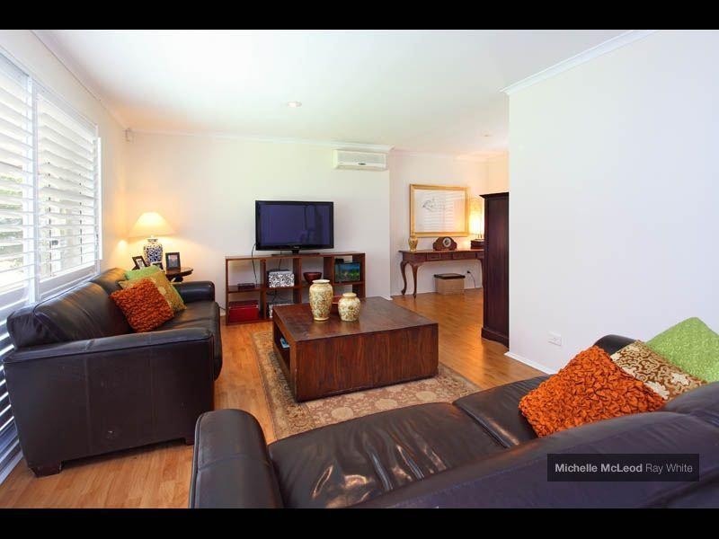 54 Morningview Street, Chapel Hill QLD 4069