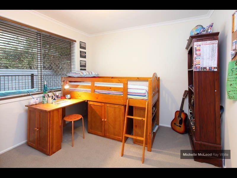 54 Morningview Street, Chapel Hill QLD 4069