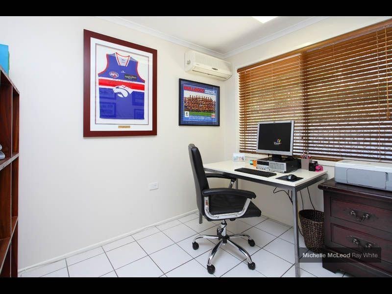 54 Morningview Street, Chapel Hill QLD 4069