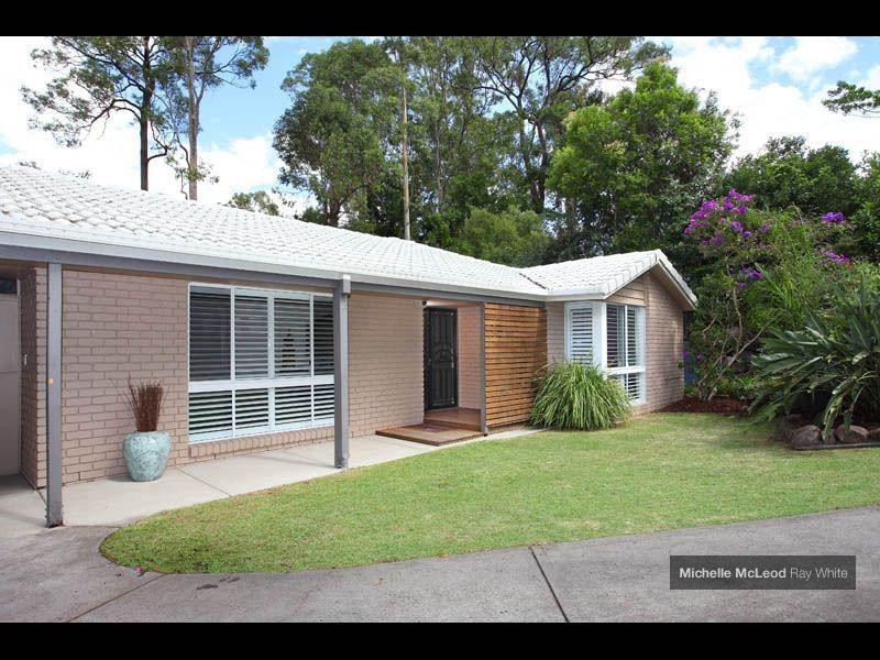 54 Morningview Street, Chapel Hill QLD 4069