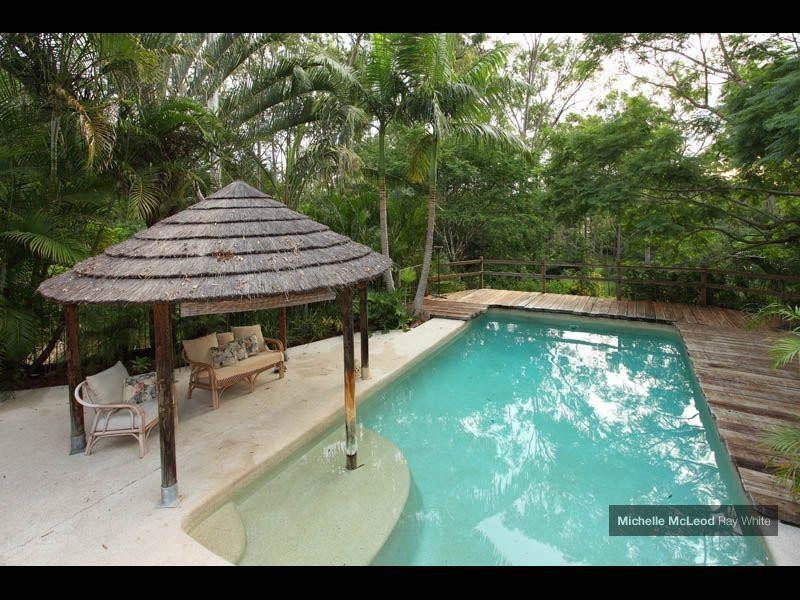 1 Yarawa Street, Kenmore QLD 4069