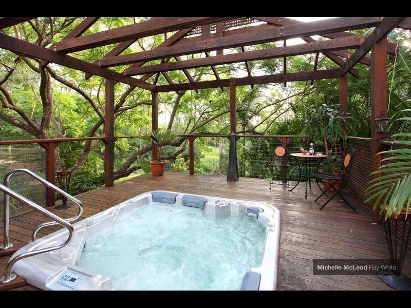 1 Yarawa Street, Kenmore QLD 4069