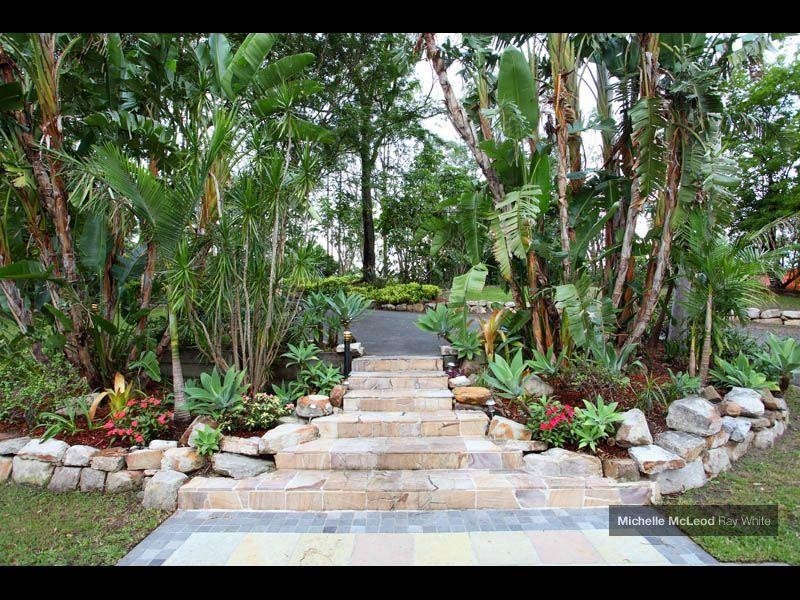 1 Yarawa Street, Kenmore QLD 4069