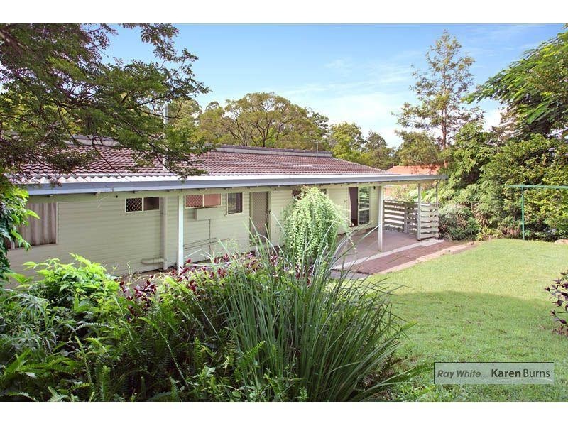 8 Ashburton Street, Chapel Hill QLD 4069