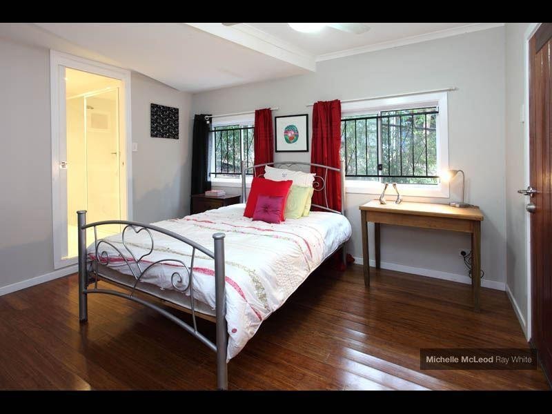 129 Russell Terrace, Indooroopilly QLD 4068