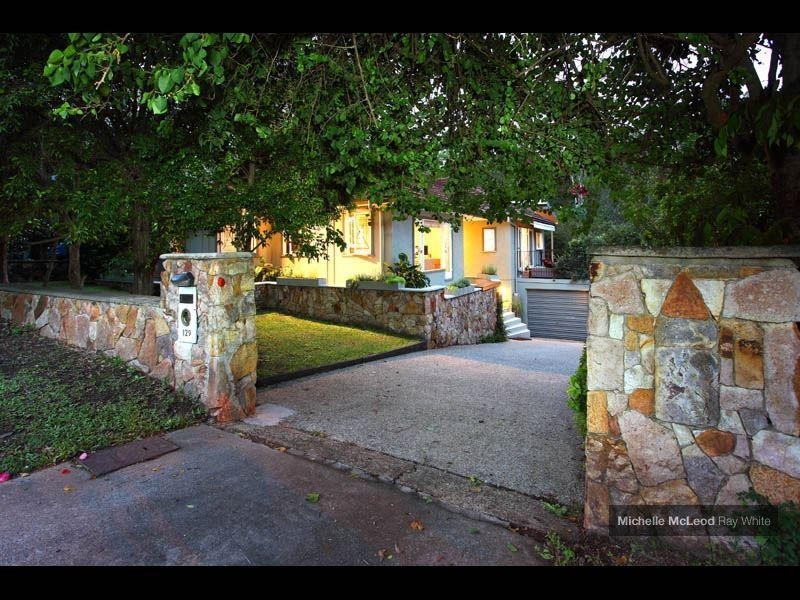 129 Russell Terrace, Indooroopilly QLD 4068