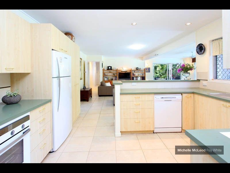 40 Gleneagle Street, Kenmore QLD 4069