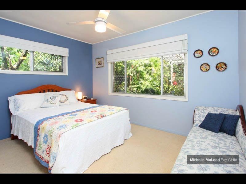 40 Gleneagle Street, Kenmore QLD 4069