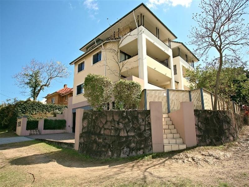 3/90 Kensington Terrace, Toowong QLD 4066