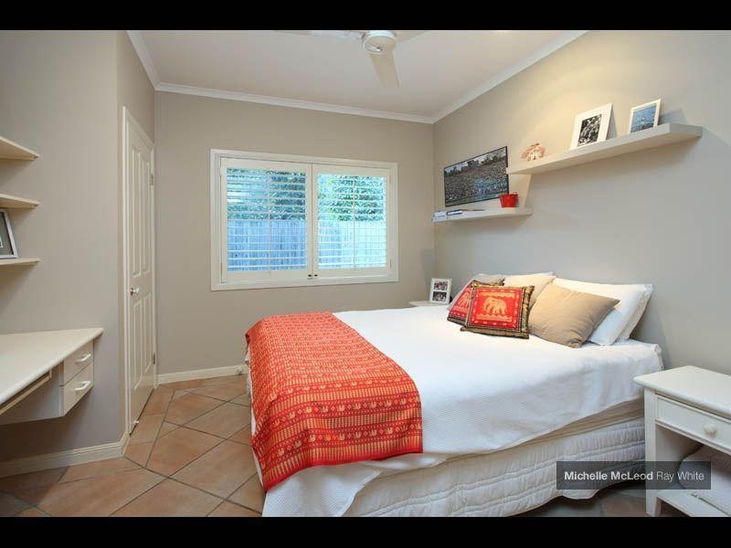 30 Kirkdale Road, Chapel Hill QLD 4069