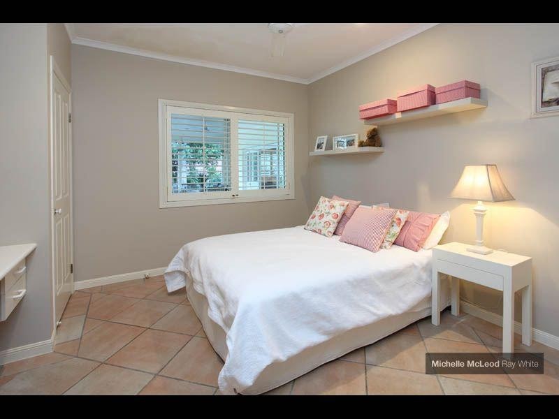 30 Kirkdale Road, Chapel Hill QLD 4069