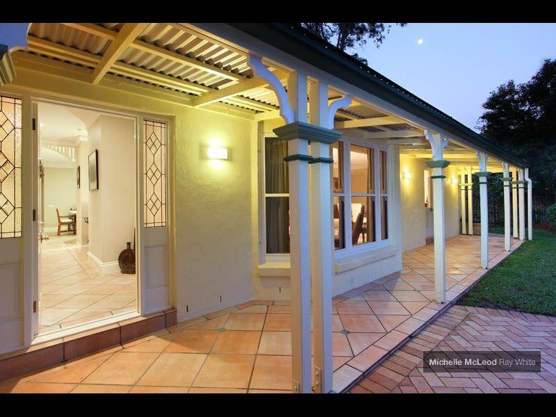 30 Kirkdale Road, Chapel Hill QLD 4069