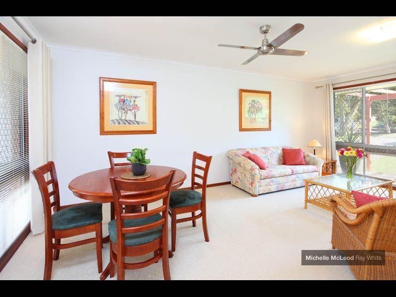 9 Moondarra Street, Chapel Hill QLD 4069