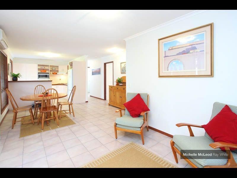 9 Moondarra Street, Chapel Hill QLD 4069