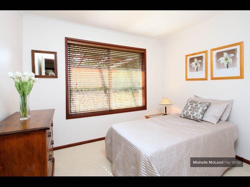 9 Moondarra Street, Chapel Hill QLD 4069