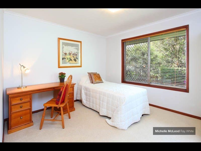 9 Moondarra Street, Chapel Hill QLD 4069