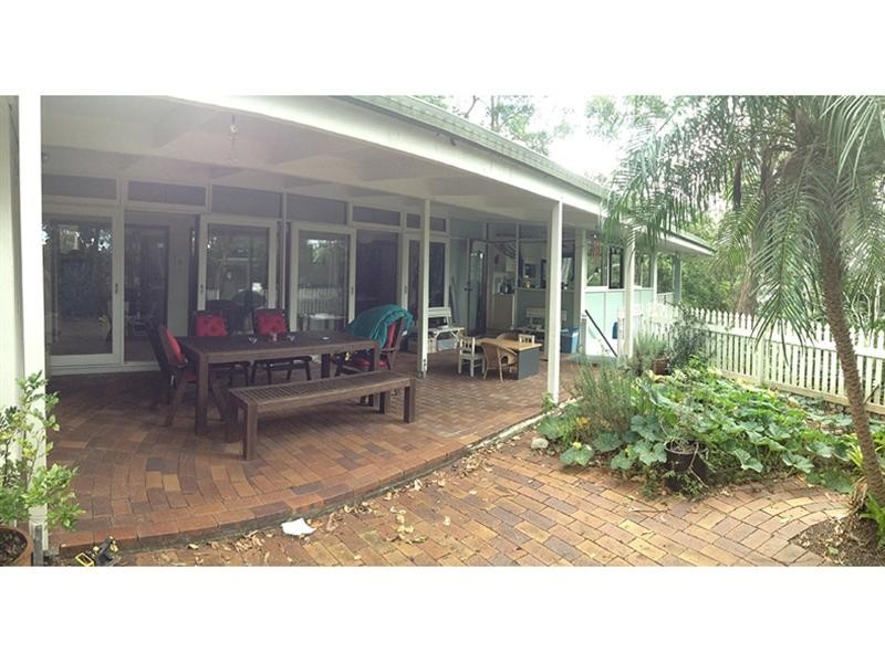 5 Katunga Street, Kenmore QLD 4069