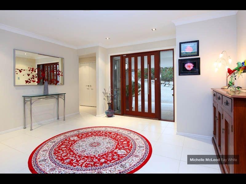 190 Tinarra Crescent, Kenmore Hills QLD 4069