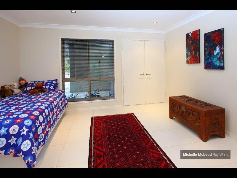 190 Tinarra Crescent, Kenmore Hills QLD 4069