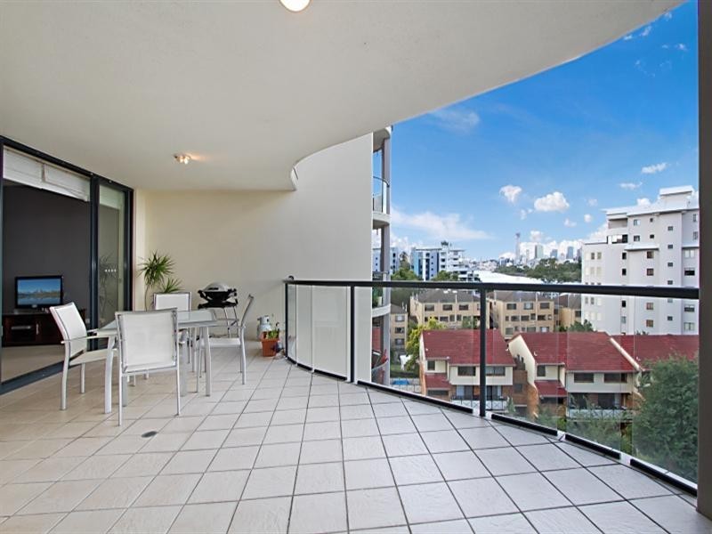 166/7 Land Street, Toowong QLD 4066