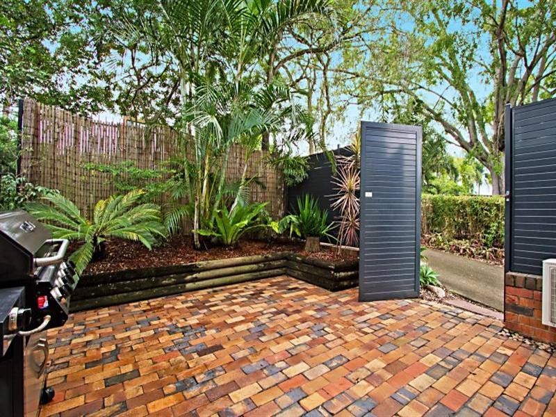 1/18 Holmes Street, Toowong QLD 4066