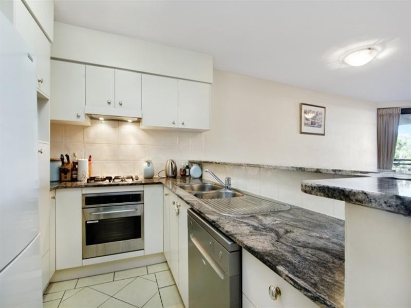 98/66 Dunmore Terrace, Auchenflower QLD 4066