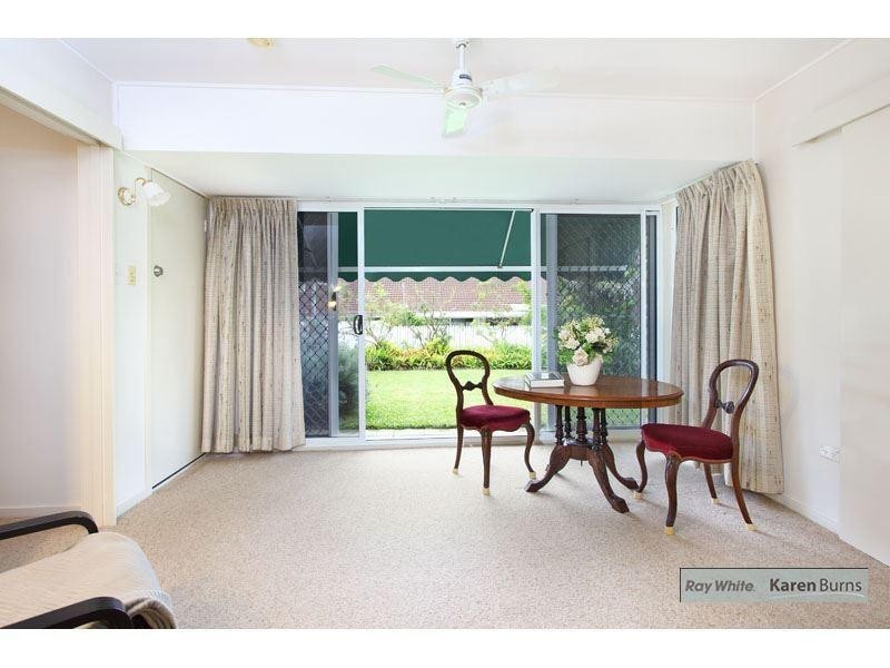 5 Lochiel Street, Kenmore QLD 4069