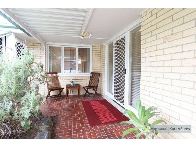 5 Lochiel Street, Kenmore QLD 4069