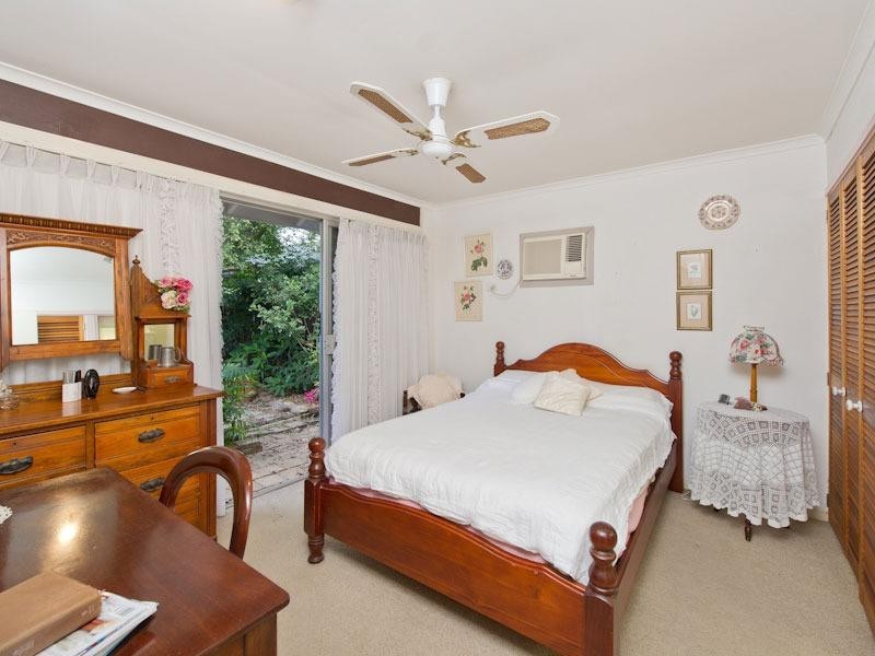 53 Goldsbrough Road, Taringa QLD 4068