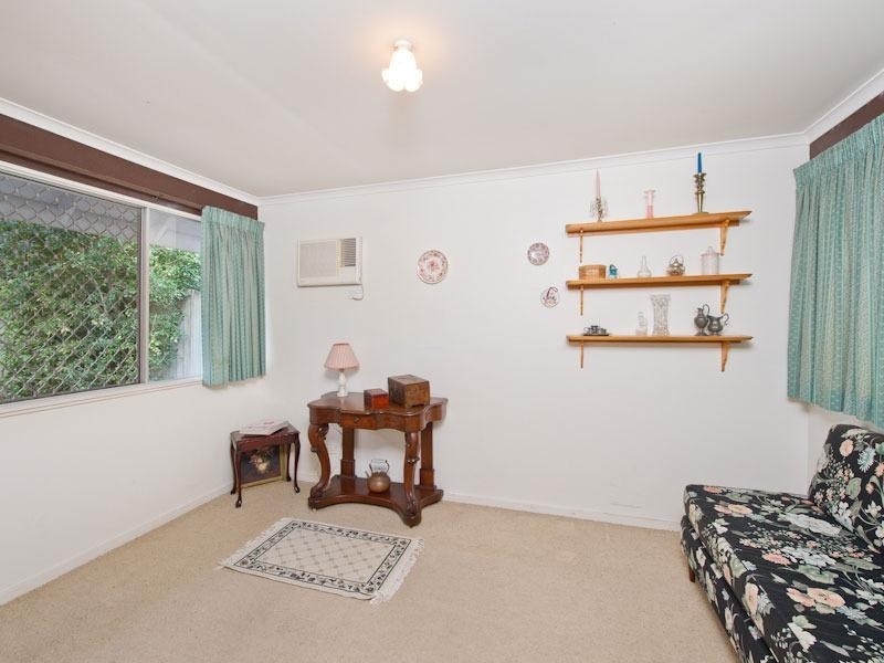 53 Goldsbrough Road, Taringa QLD 4068