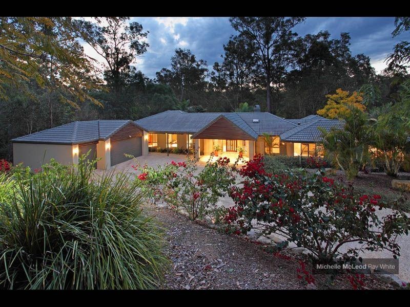 190 Tinarra Crescent, Kenmore Hills QLD 4069