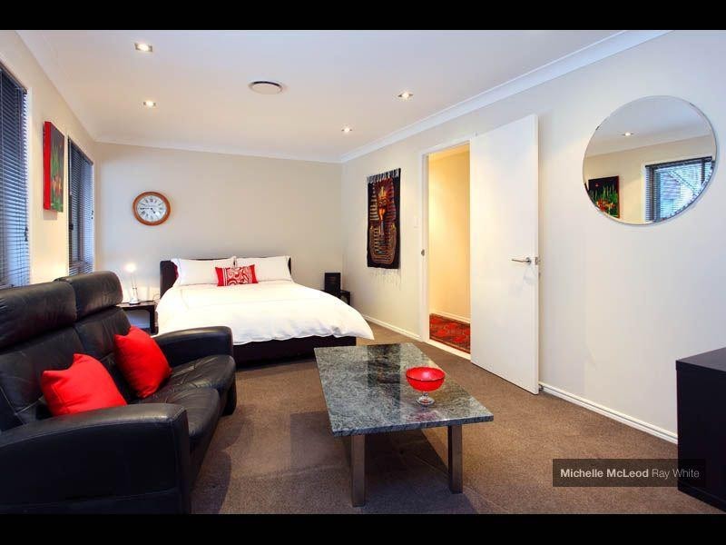 190 Tinarra Crescent, Kenmore Hills QLD 4069