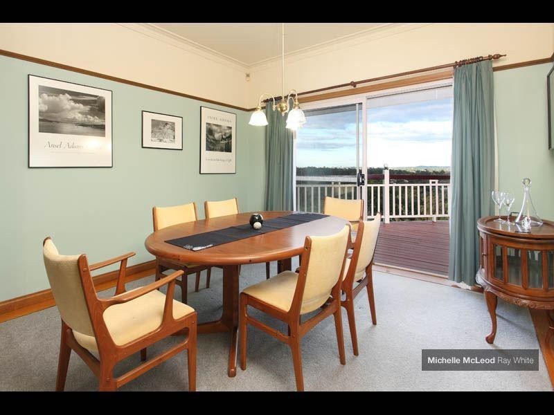 5 Maculata Drive, Chapel Hill QLD 4069