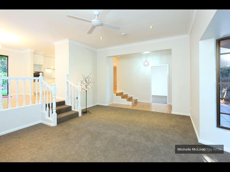 78 Marmindie Street, Chapel Hill QLD 4069