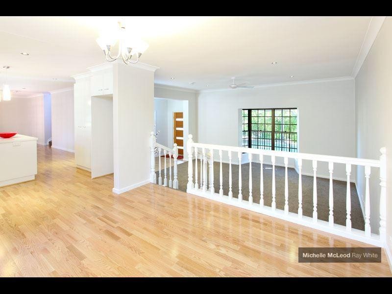 78 Marmindie Street, Chapel Hill QLD 4069