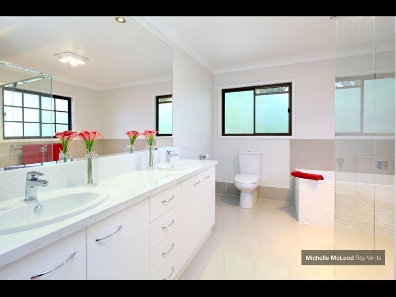 78 Marmindie Street, Chapel Hill QLD 4069