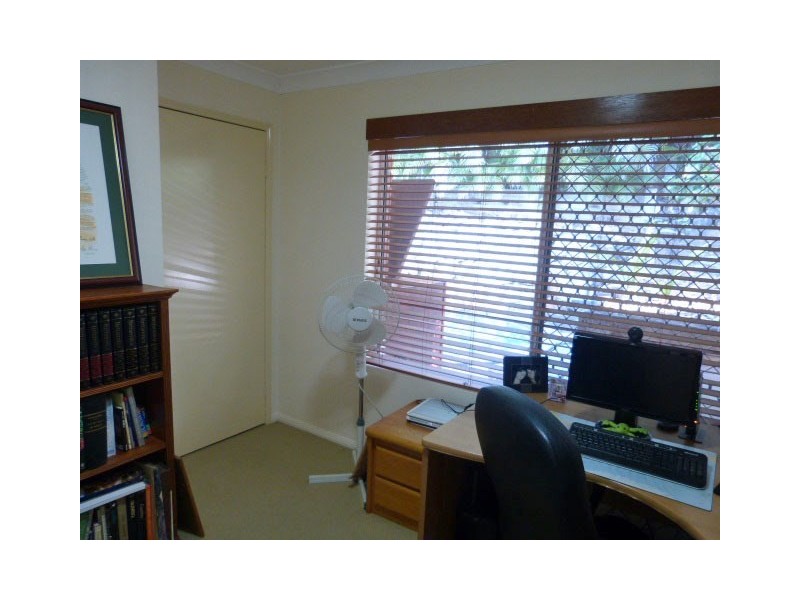 28 Binyara Street, Chapel Hill QLD 4069