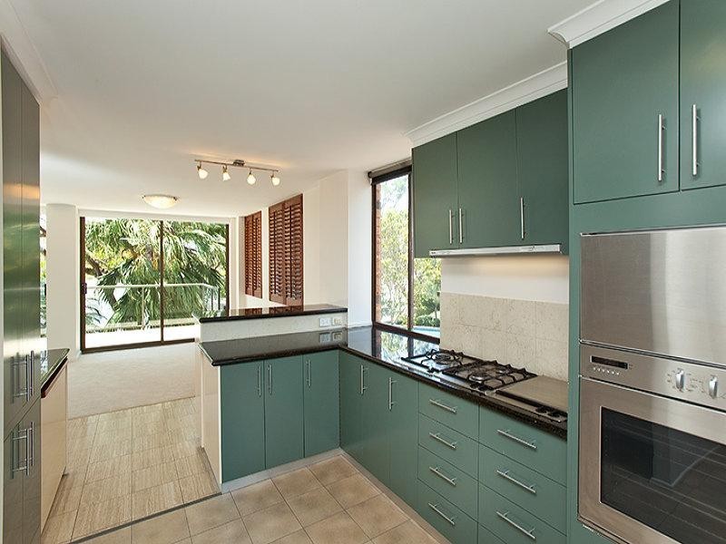 1/12 Sandford Street, St Lucia QLD 4067